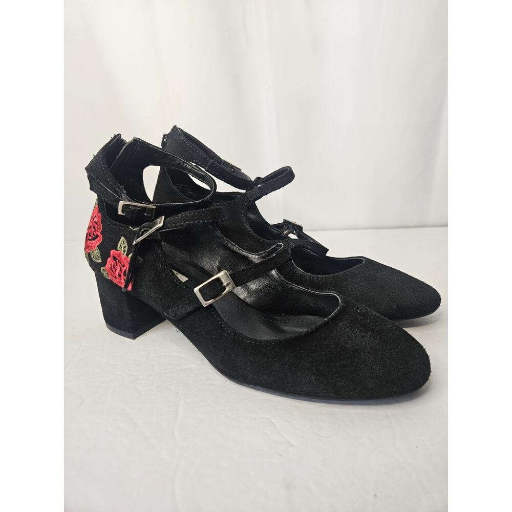Steve Madden Black Suede Round Toe Pump Triple Adj Strap 2 Heel HEDLEY Size 8.5M
